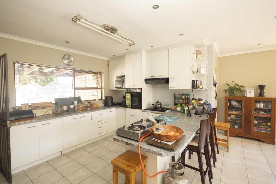 4 Bedroom Property for Sale in Rouxville Western Cape